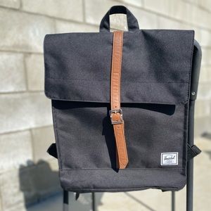 Hershel City Backpack | Mid-Volume